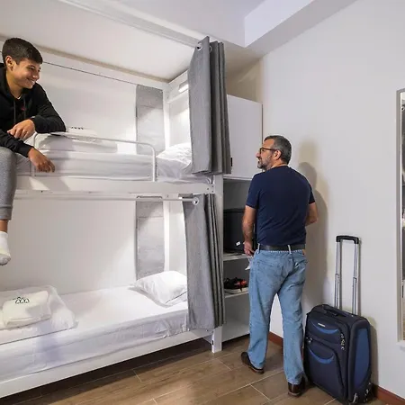 Passal Hostel Πόντα Ντελγκάντα